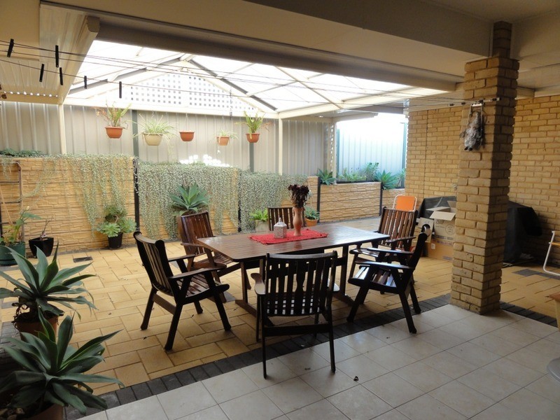 6 Thompson Circuit, Evanston Park SA 5116