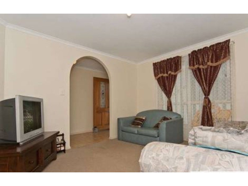 7 Railway Crescent, Evanston SA 5116