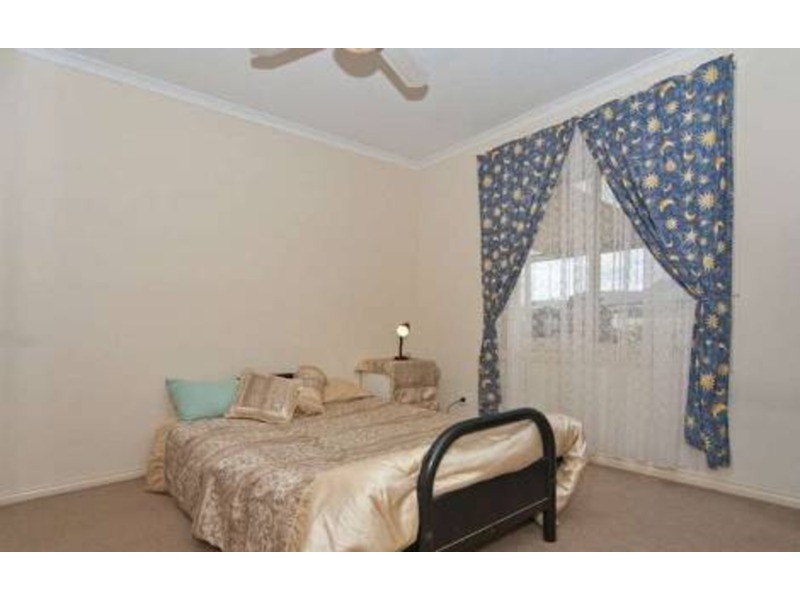 7 Railway Crescent, Evanston SA 5116