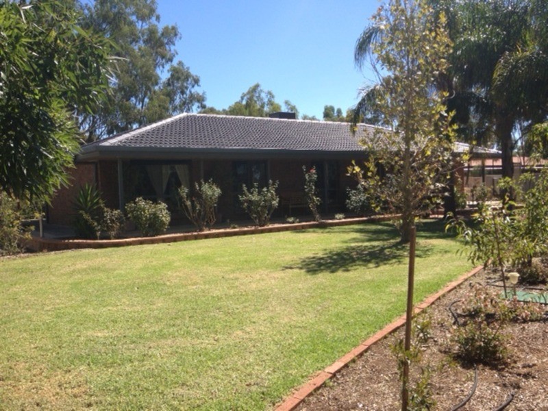 13 Lawrie Road, Lewiston SA 5501