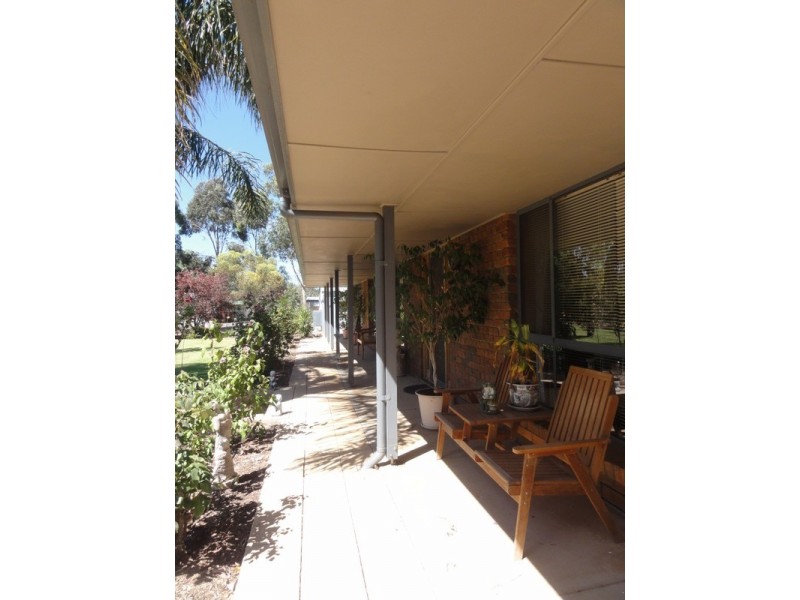 13 Lawrie Road, Lewiston SA 5501