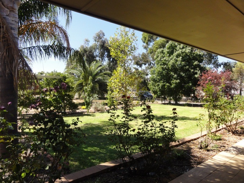 13 Lawrie Road, Lewiston SA 5501