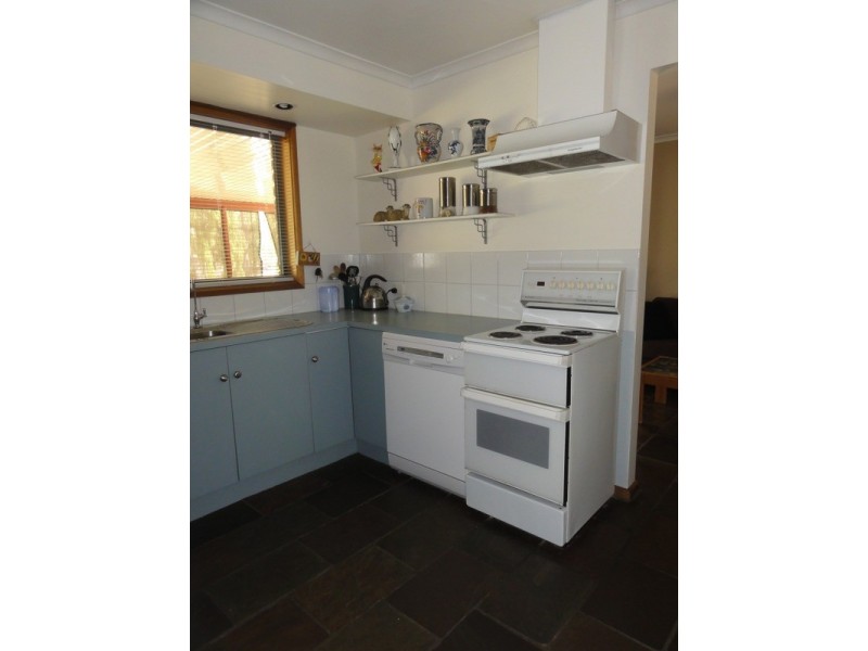 13 Lawrie Road, Lewiston SA 5501