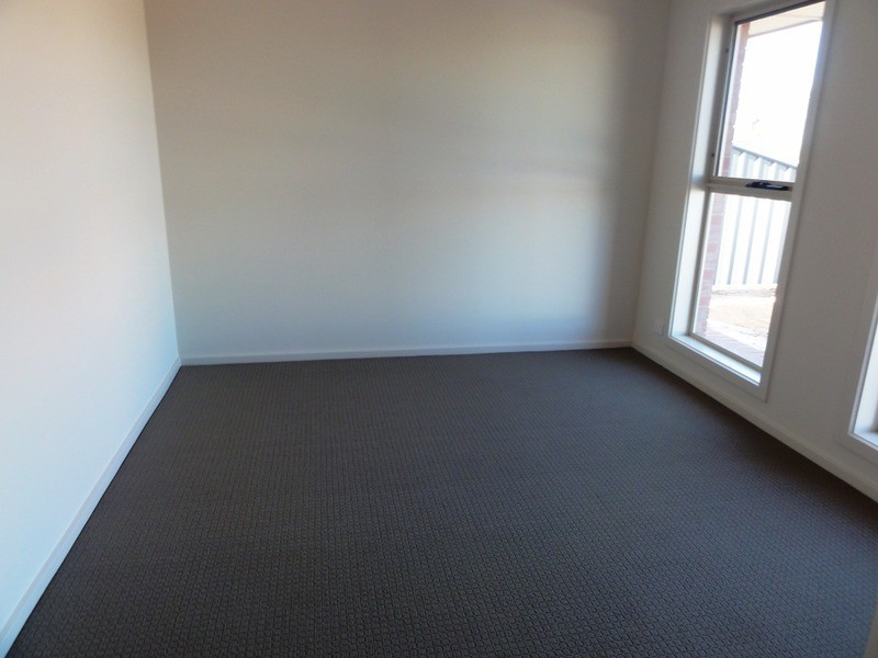 8 Tuggerah Avenue, Andrews Farm SA 5114