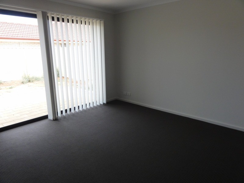 25 Desyllas Drive, Direk SA 5110