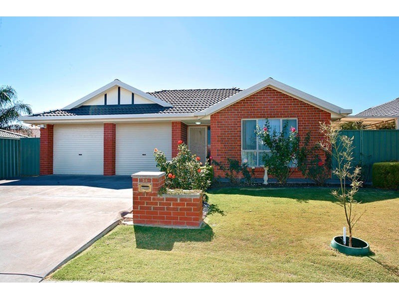 25 Rowe Circuit, Walkley Heights SA 5098