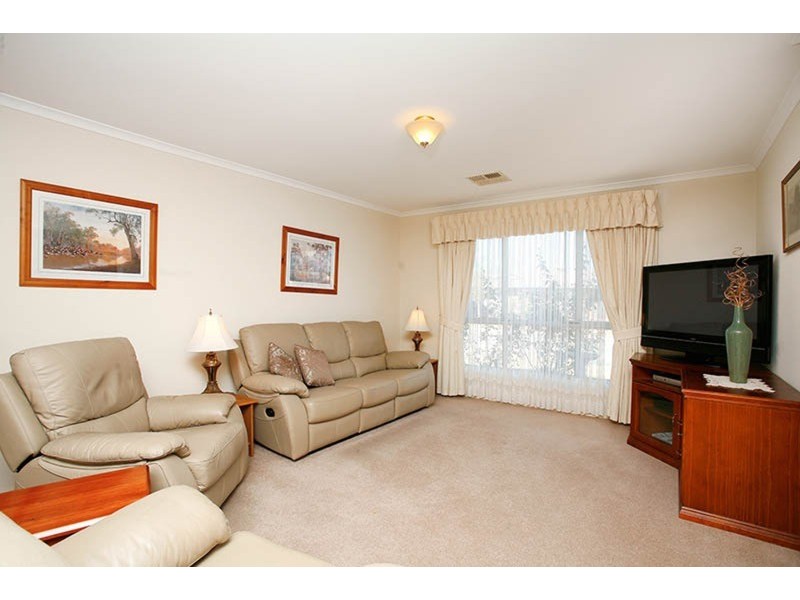 25 Rowe Circuit, Walkley Heights SA 5098