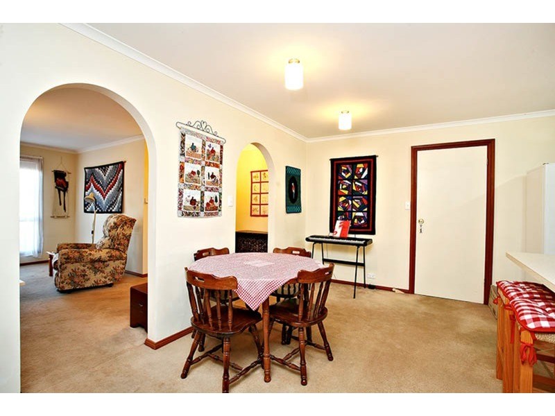 3/4 Elizabeth Street, Evanston SA 5116