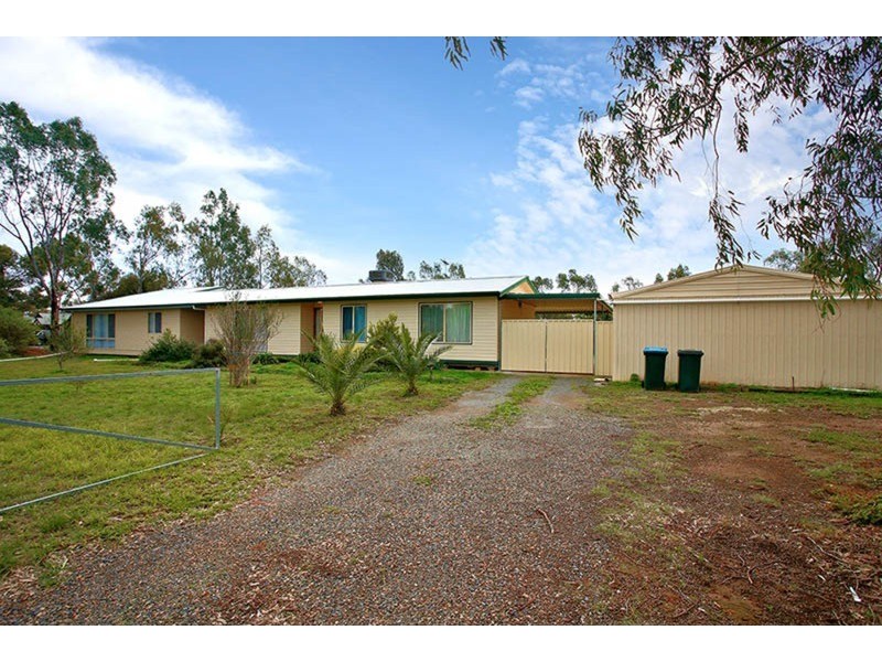 3 Coombs Court, Lewiston SA 5501