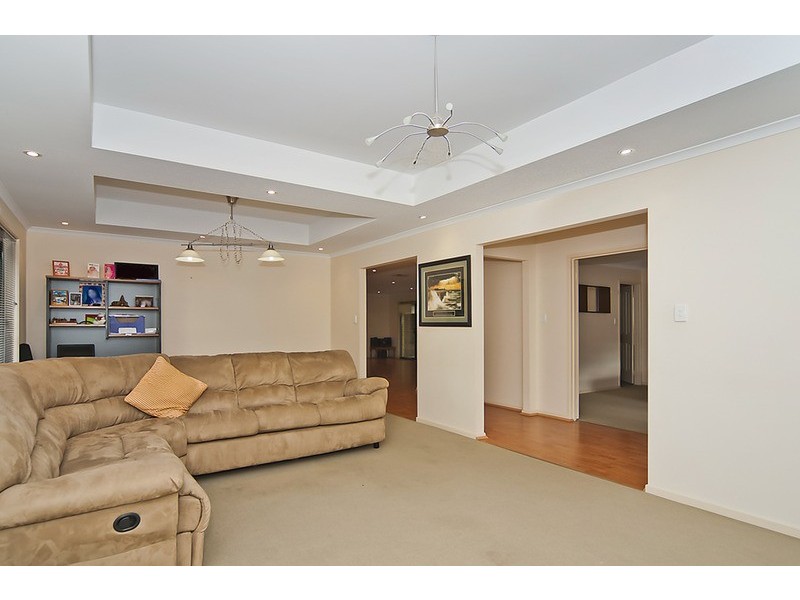 14 Premier Close, Andrews Farm SA 5114