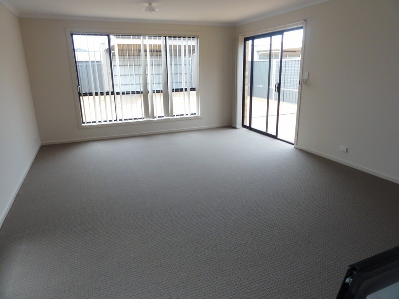 1711 Esperance Drive, Andrews Farm SA 5114