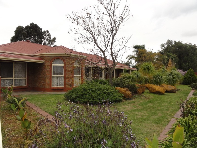 4 MaxFatchen Drive, Angle Vale SA 5117