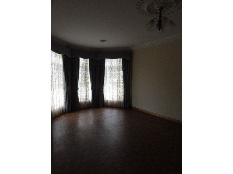 4 MaxFatchen Drive, Angle Vale SA 5117