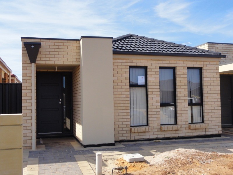 11 Semillon Crescent, Andrews Farm SA 5114