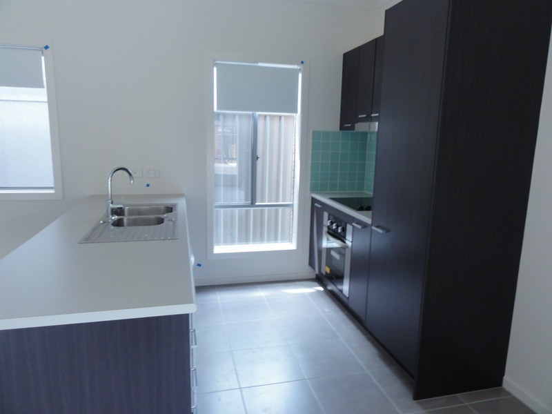 8 Finnis Street, Blakeview SA 5114