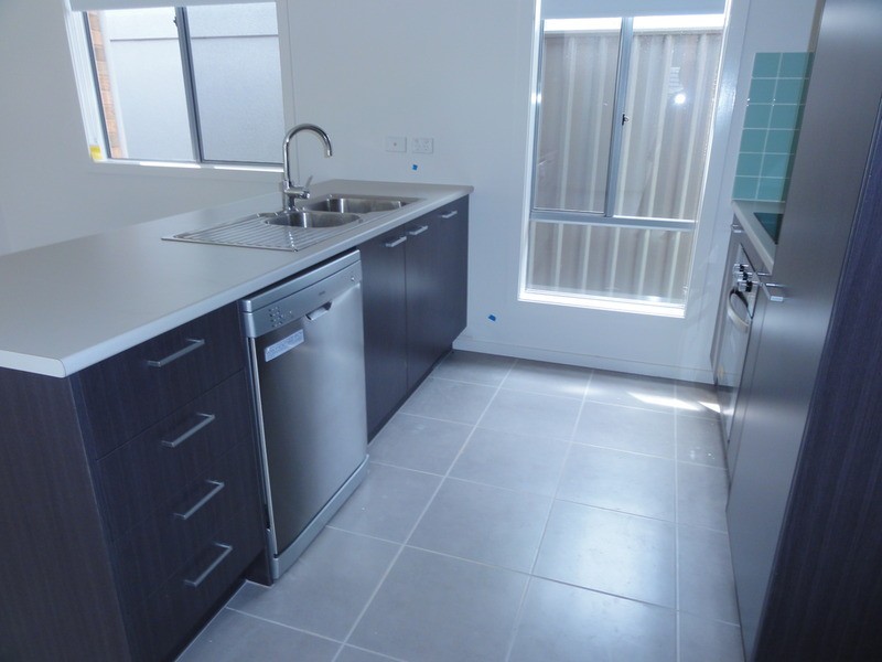 8 Finnis Street, Blakeview SA 5114