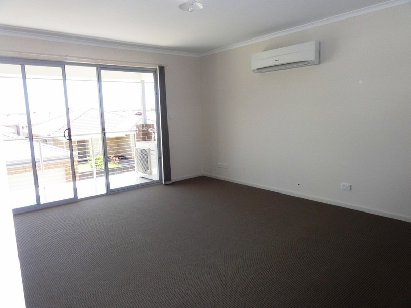 12 Hunter Lane, Andrews Farm SA 5114