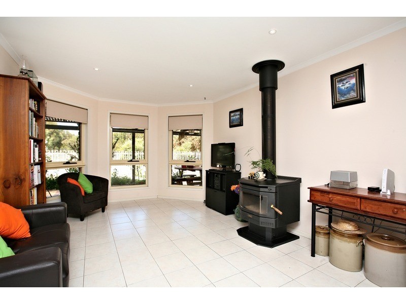 19 Barons Court, Greenock SA 5360