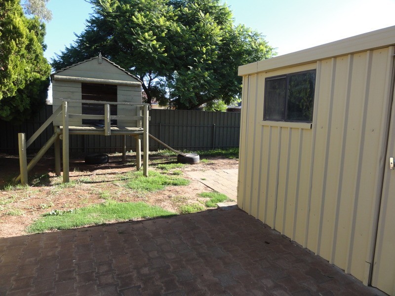 2 Hughes Court, Andrews Farm SA 5114