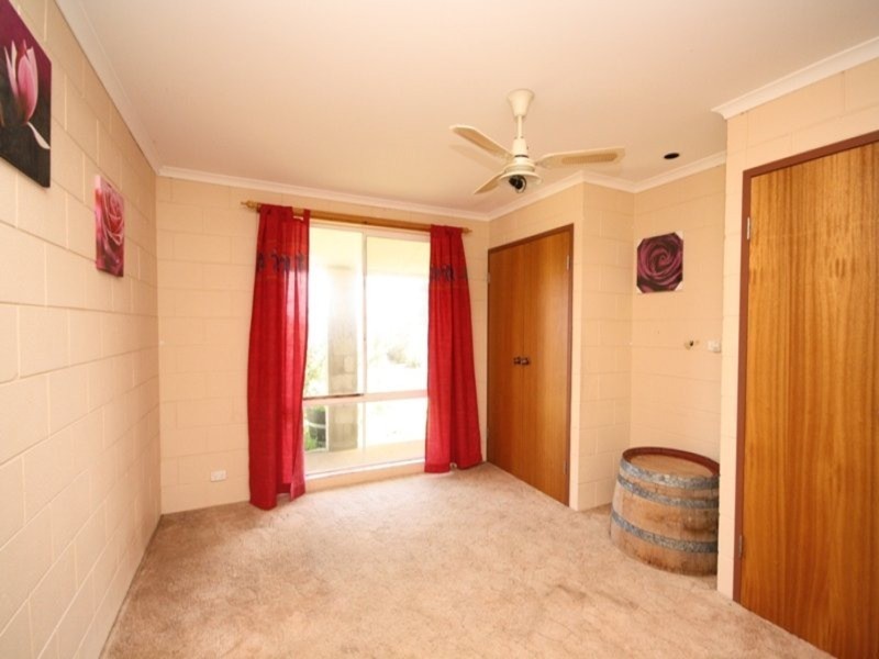 196 The Esplanade, Parham SA 5501