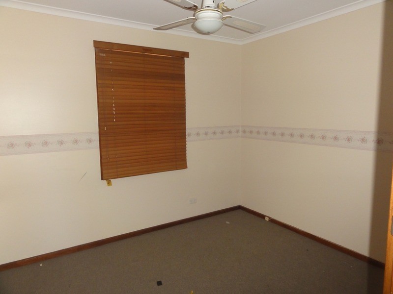 4 Karinga Crescent, Munno Para SA 5115