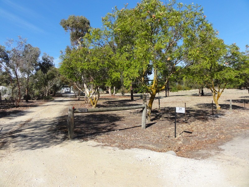 24 The Barracks, Cockatoo Valley SA 5351