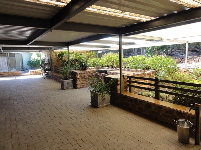 24 The Barracks, Cockatoo Valley SA 5351