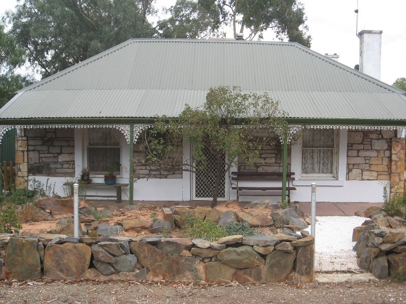37 Old Adelaide Road, Kapunda SA 5373