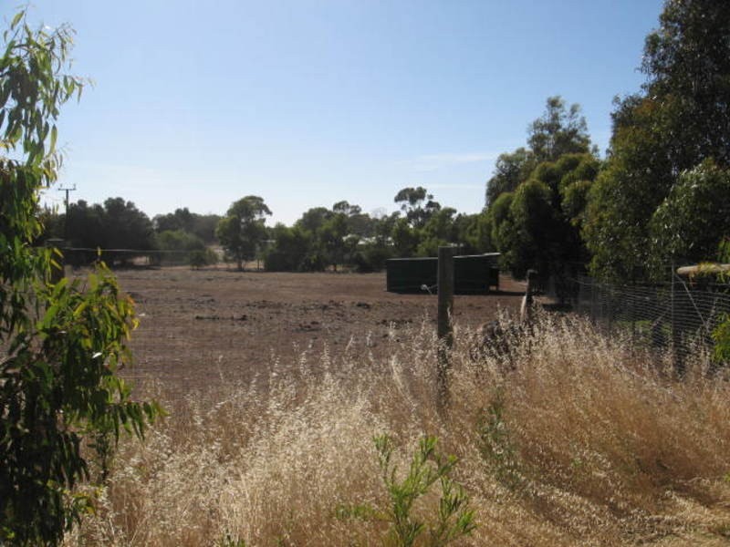 Lt 4 Cnr Of Nth Tce & Day Street, Kapunda SA 5373