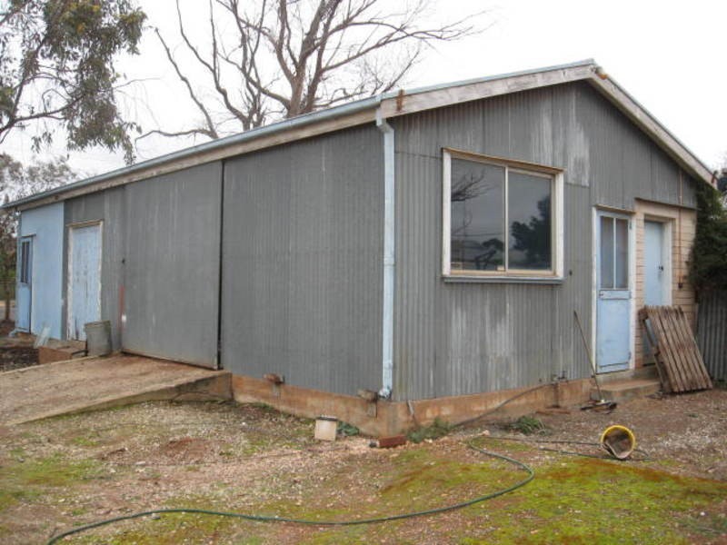 18 New Street, Robertstown SA 5381