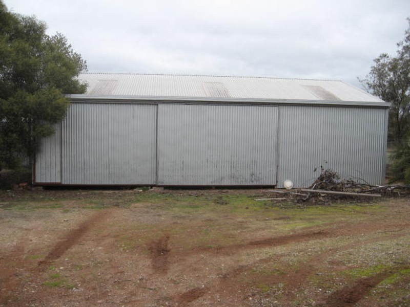 18 New Street, Robertstown SA 5381