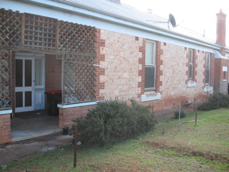 15 Commercial Street, Robertstown SA 5381