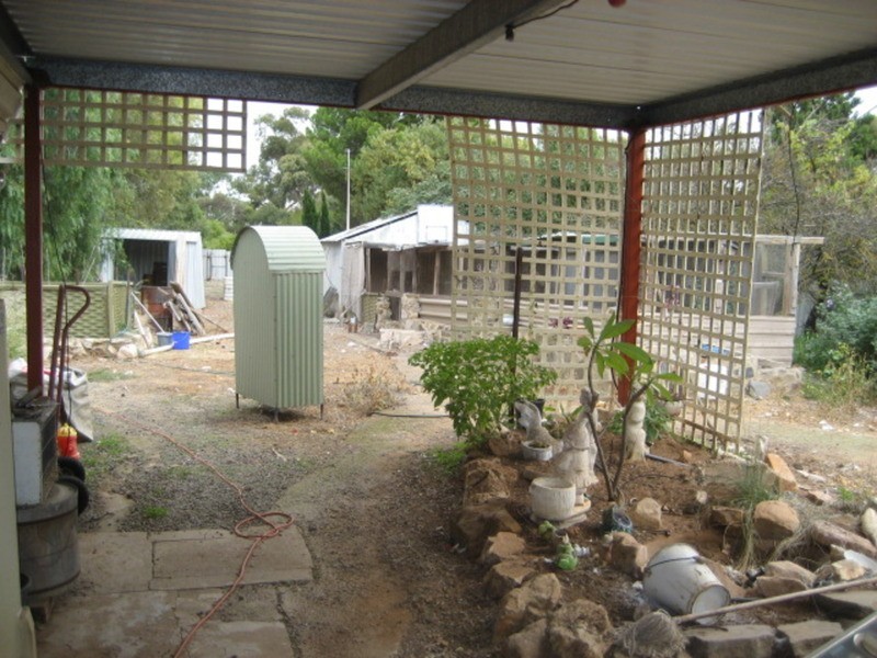 24 Clare Road, Kapunda SA 5373