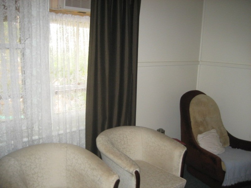 5 Railway Parade, Robertstown SA 5381