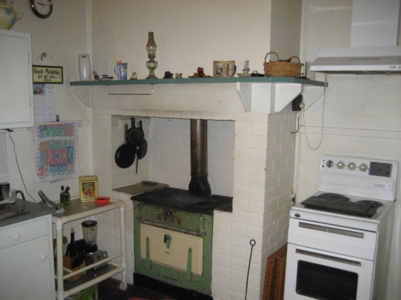 5 Railway Parade, Robertstown SA 5381