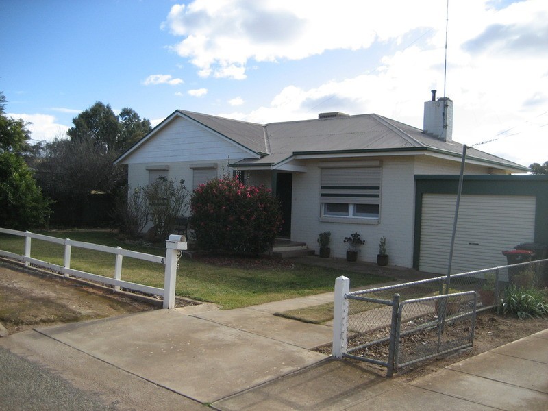 4 Hambour Avenue, Eudunda SA 5374