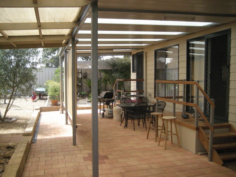 28 Cairns Crescent, Riverton SA 5412