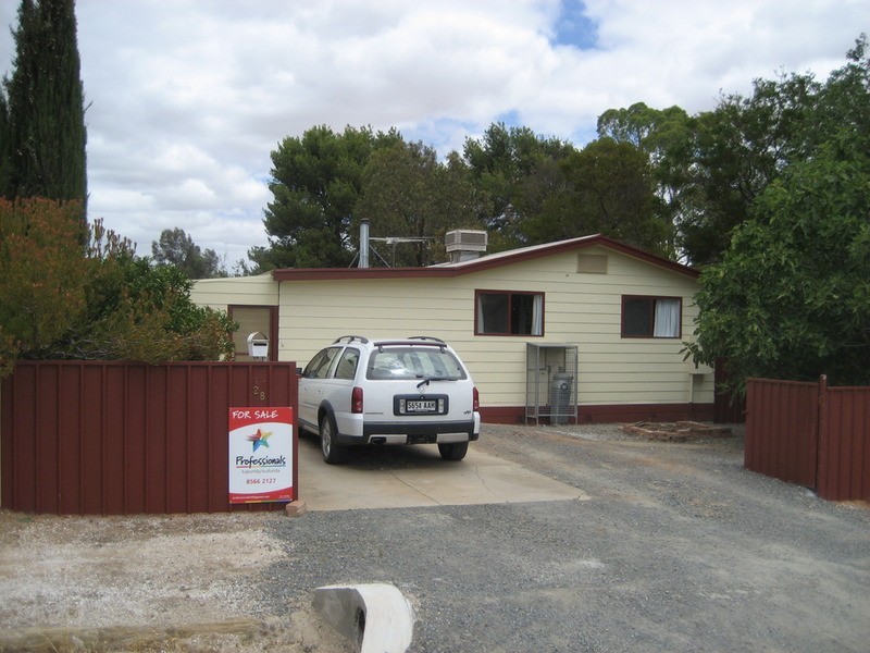 28 Railway Road, Kapunda SA 5373