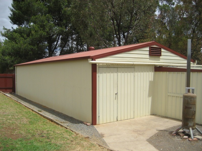 28 Railway Road, Kapunda SA 5373