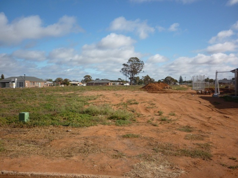 9 Dawn Street, Whyalla Stuart SA 5608