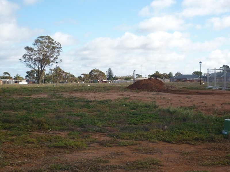 9 Dawn Street, Whyalla Stuart SA 5608