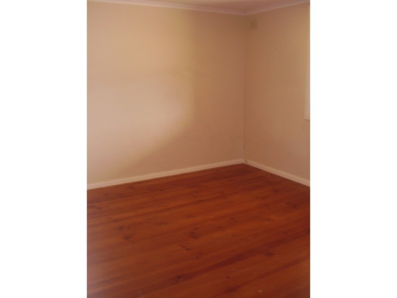 8 Moores Street, Wyalla Stuart, Whyalla SA 5600