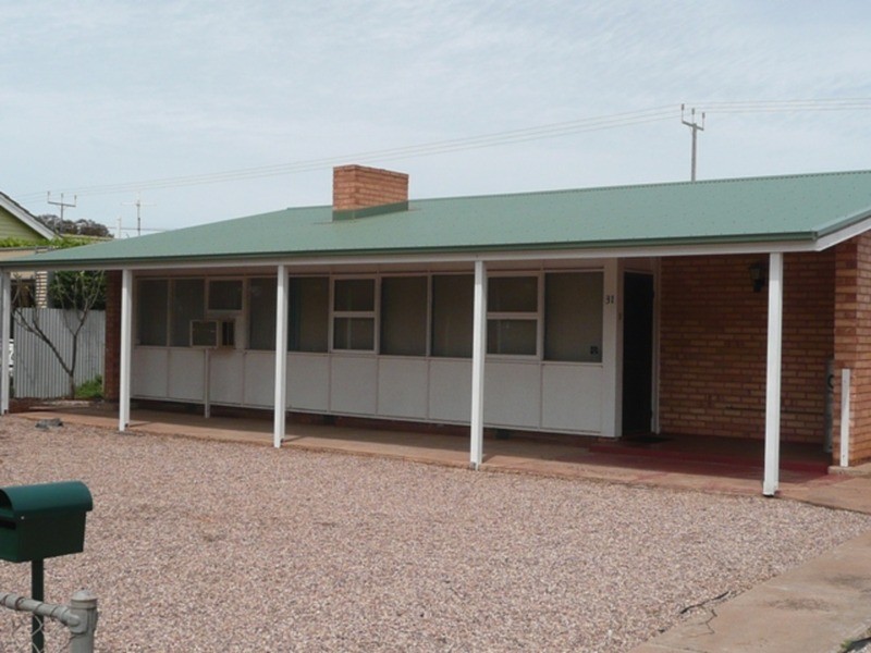 31 McDouall Stuart Avenue, Whyalla Stuart SA 5608