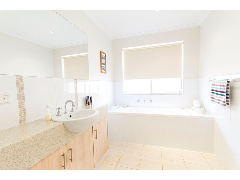 8 Marevista  Crescent, Whyalla SA 5600