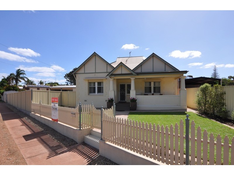 6 Broadbent Terrace, Whyalla SA 5600