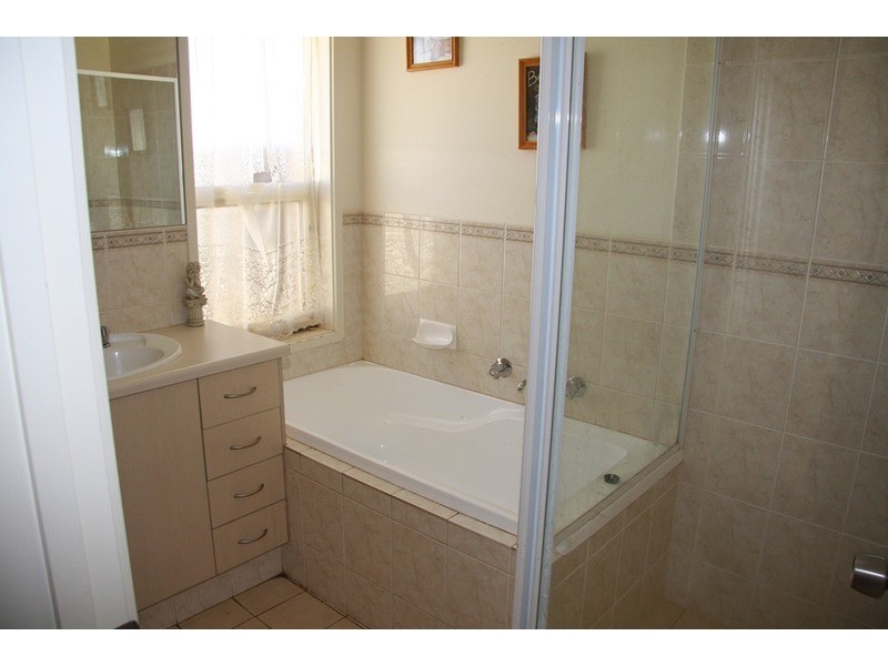 10 Jackaroo Court, Whyalla Jenkins, Whyalla SA 5600