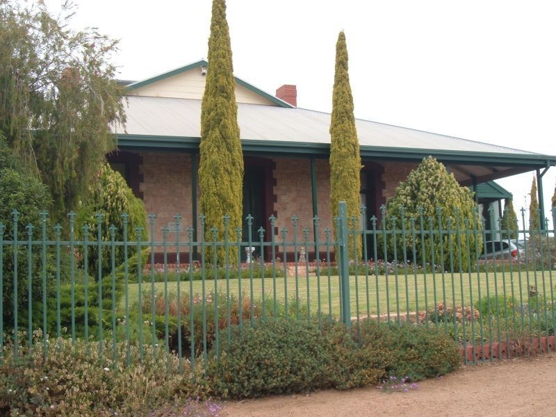 8 James Street, Port Broughton SA 5522