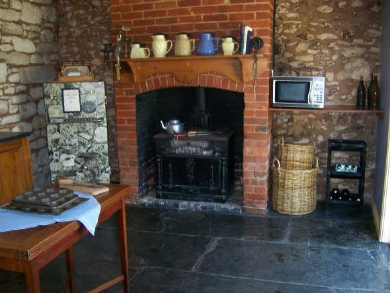 8 Eyre Road, Crystal Brook SA 5523