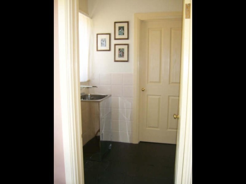 8 Eyre Road, Crystal Brook SA 5523