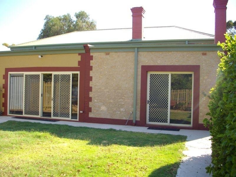 8 Eyre Road, Crystal Brook SA 5523